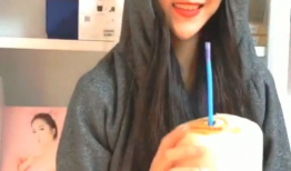 大姑娘揪痧脖子视频,传统养生新体验